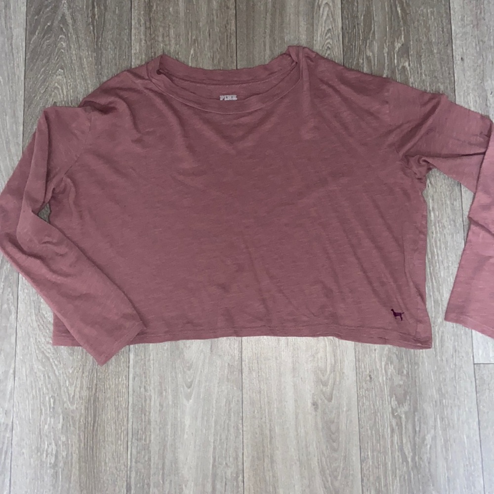 PINK VS along sleeve crop